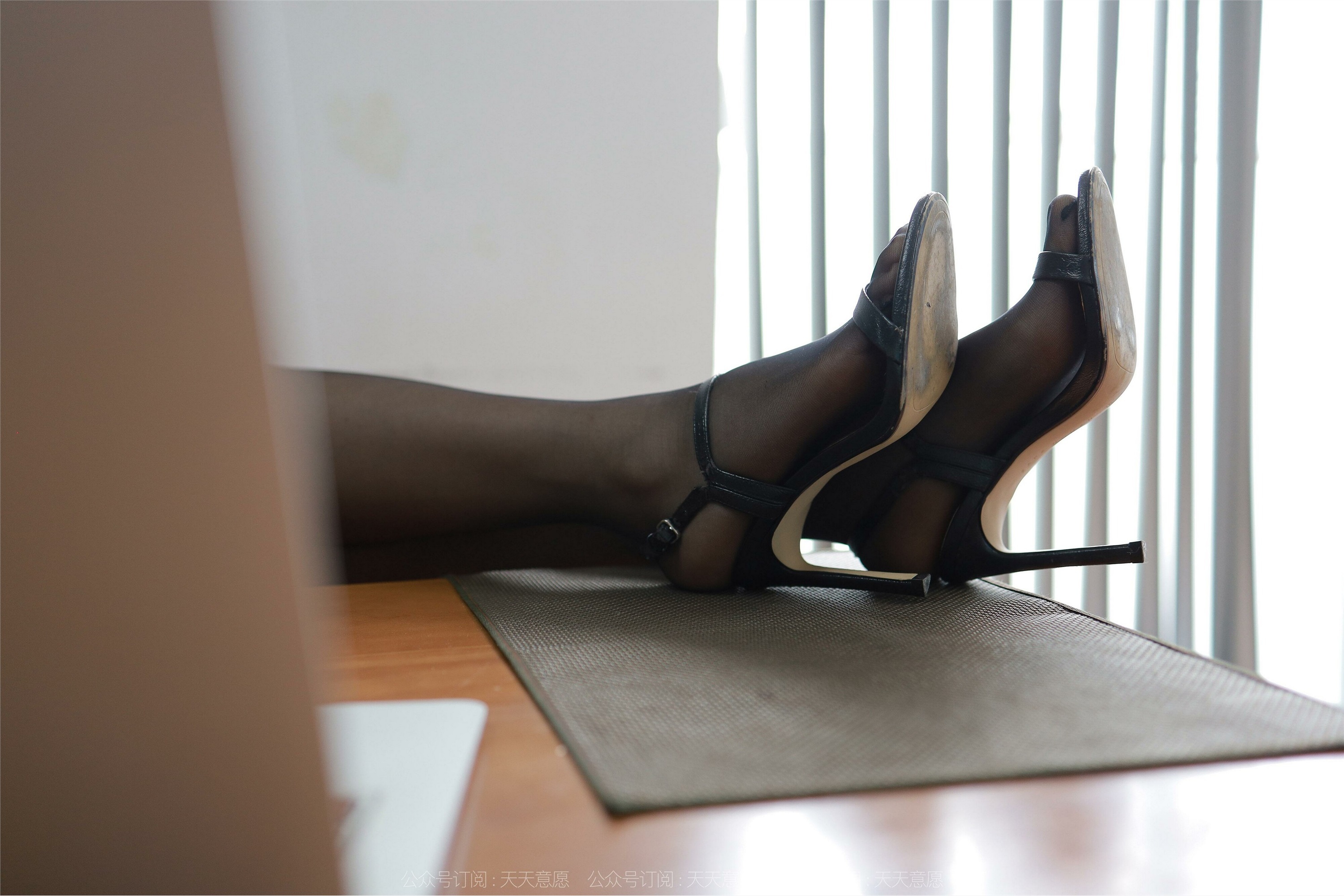 IESS异思趣向  2022.07.16 丝享家 1149：小婕《嘿丝打字员》